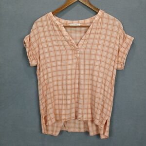 Bécool Everyday Shirt Top Womens S/M Salmon Orange Plaid High Low Split V-Neck‎